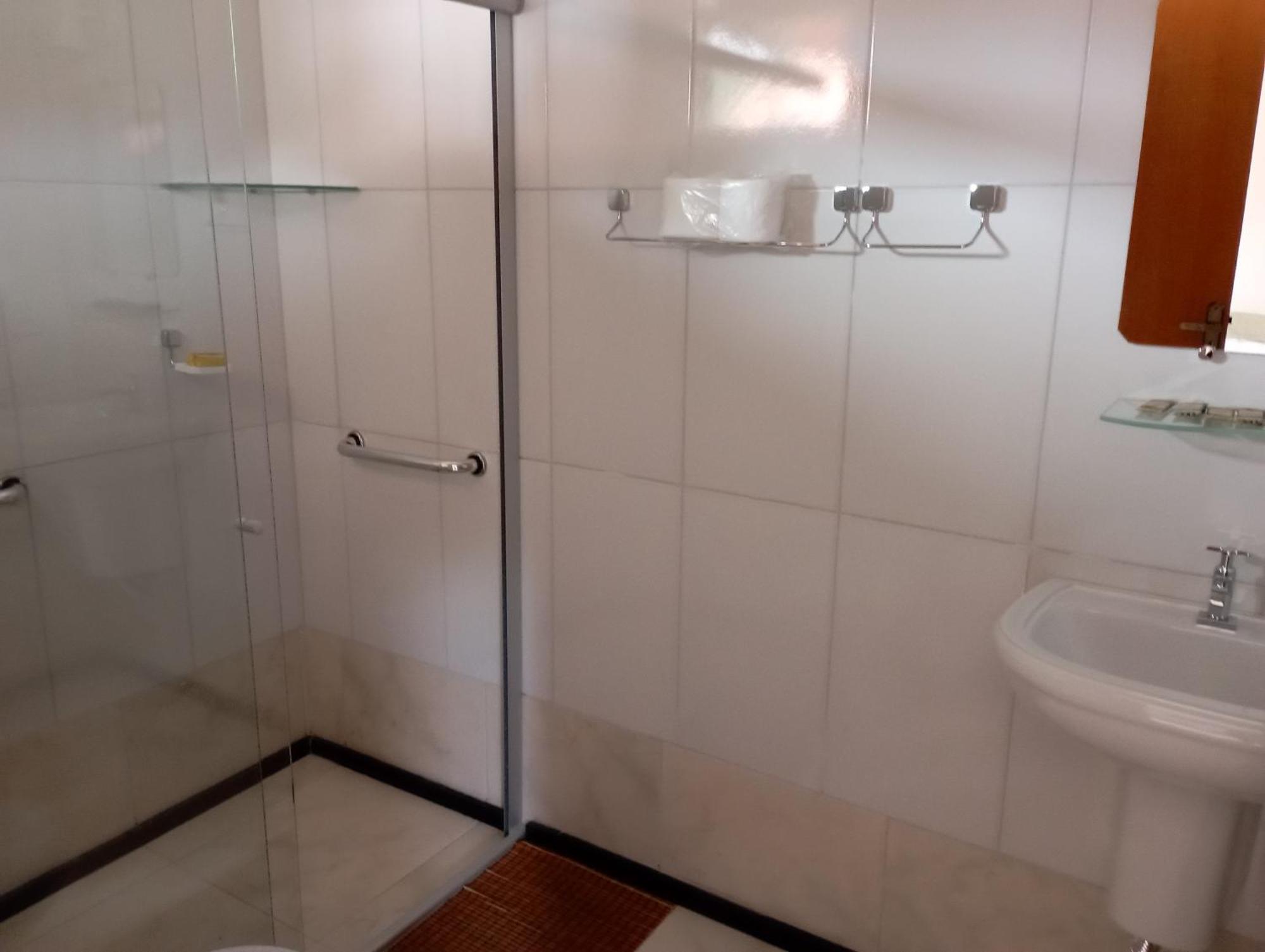 Standard Suite,1664687852:JPEG